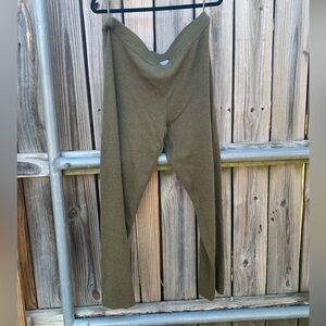 Eileen Fisher olive green pants